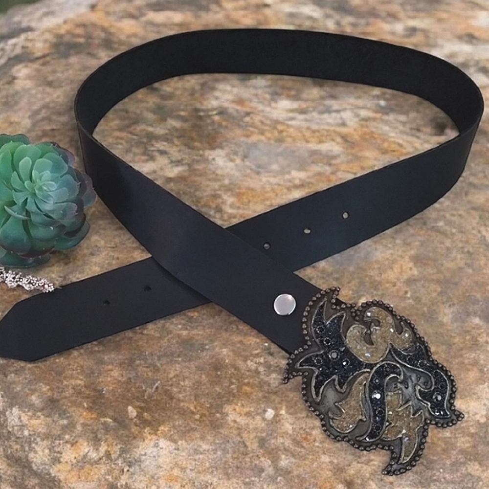 Women's Black Belt with Intricate Beaded Buckle Size L/XL